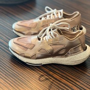 ADIDAS STELLA MCCARTNEY
ASMC ULTRABOOST 22